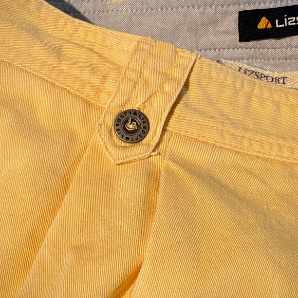 Vintage High Waist Bermuda Mom Shorts 30" Waist - Picture 6 of 10